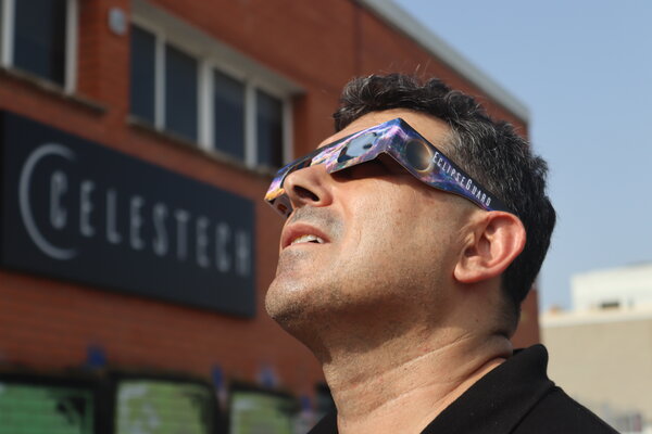 Gafas de Eclipse Solar EclipseGuard — La Nebulosa del Velo