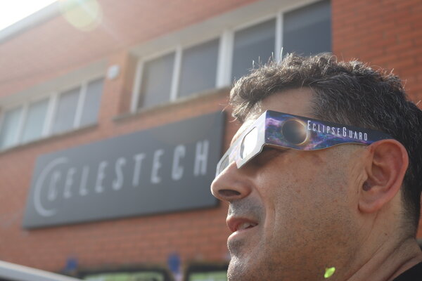 Gafas de Eclipse Solar EclipseGuard — La Nebulosa del Velo