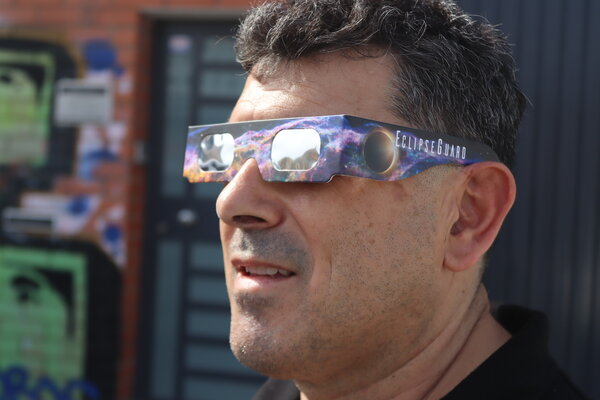 Gafas de Eclipse Solar EclipseGuard — La Nebulosa del Velo
