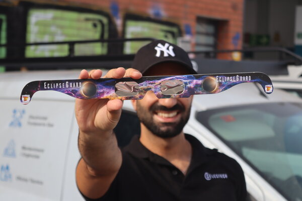 Gafas de Eclipse Solar EclipseGuard — La Nebulosa del Velo