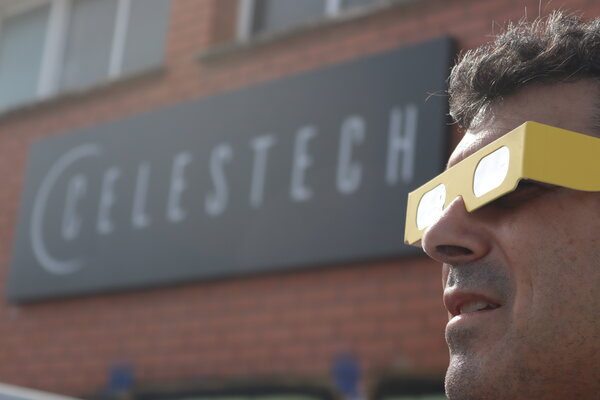 Gafas de Eclipse Solar — Colores Individuales