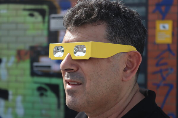 Gafas de Eclipse Solar — Colores Individuales