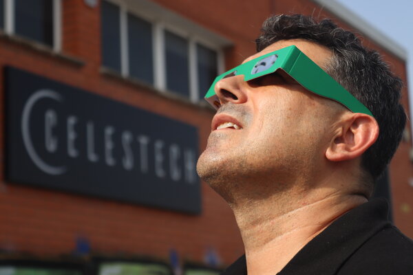 Gafas de Eclipse Solar — Colores Individuales