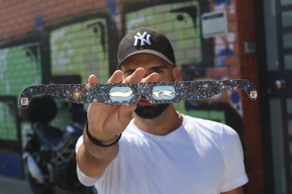 Gafas de Eclipse Solar — Cúmulo de Hércules — Diseño Estrellado